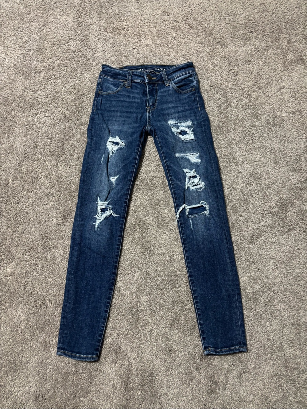 American Eagle Dark Wash Distressed Women's Jegging Size 00 Short